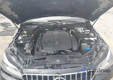 2014 Mercedes-Benz E 350 z USA, uszkodzony, nr VIN WDDHF5KB8EA777871